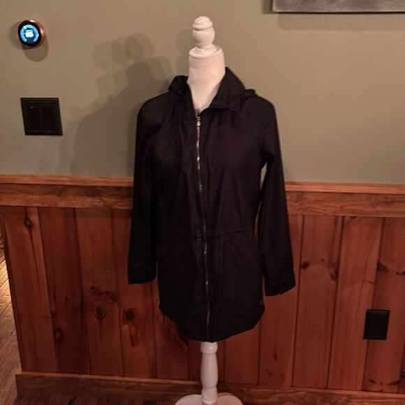 Apana lightweight Spring Rain Jacket - Picture 2 of 14